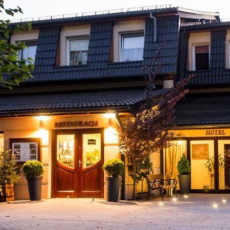 Hotel Relax Kęty Eksteriør bilde