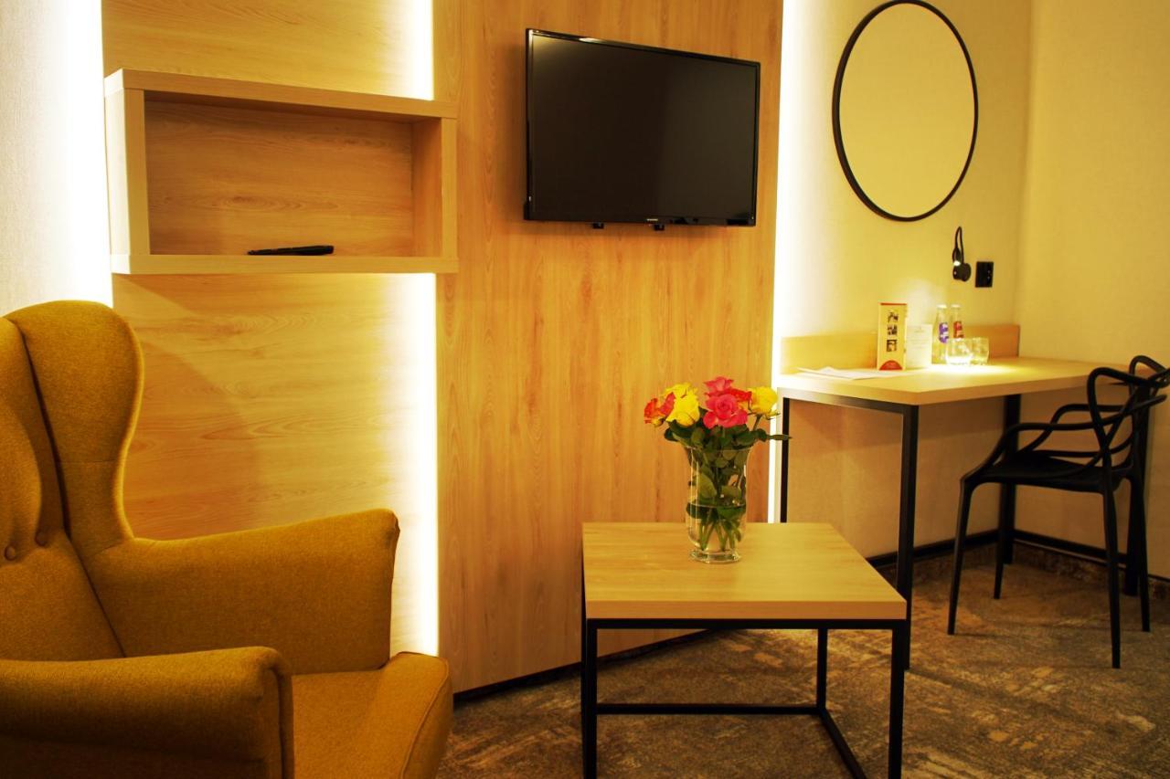 Hotel Relax Kęty Eksteriør bilde