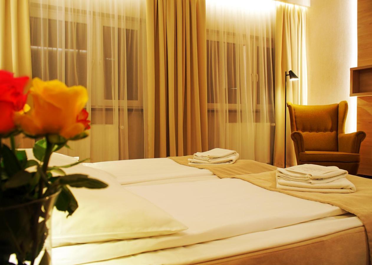 Hotel Relax Kęty Eksteriør bilde