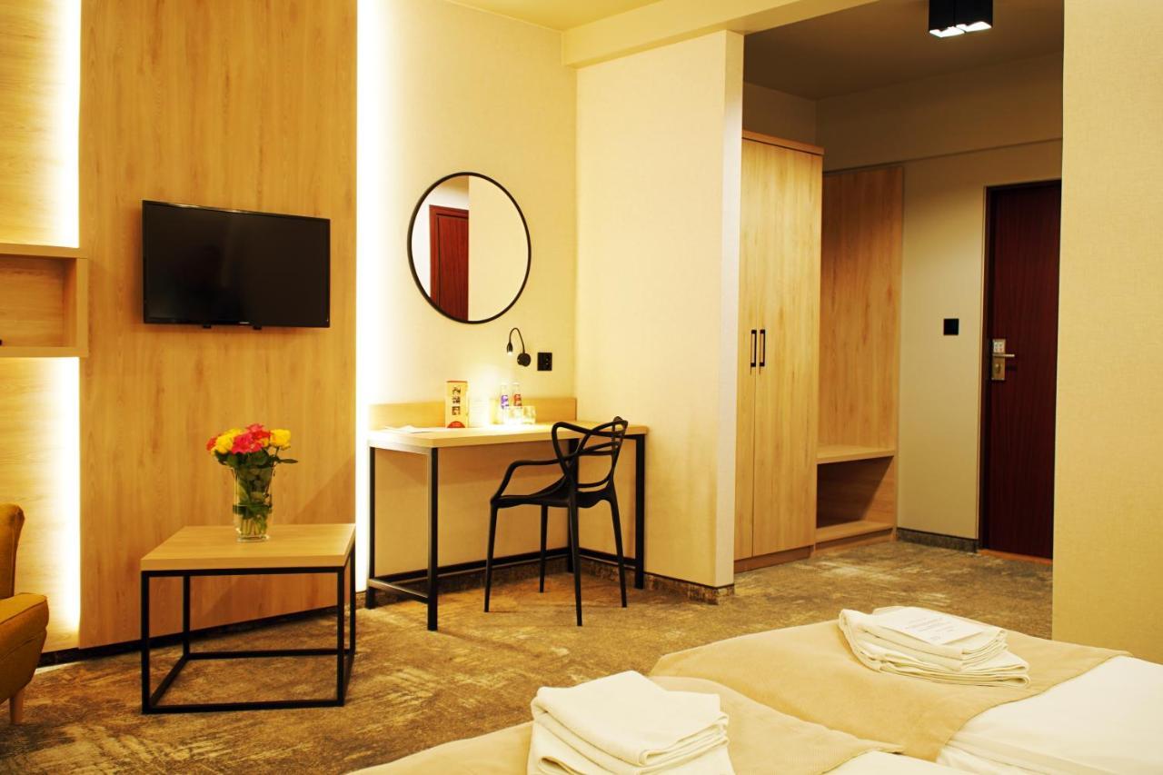 Hotel Relax Kęty Eksteriør bilde