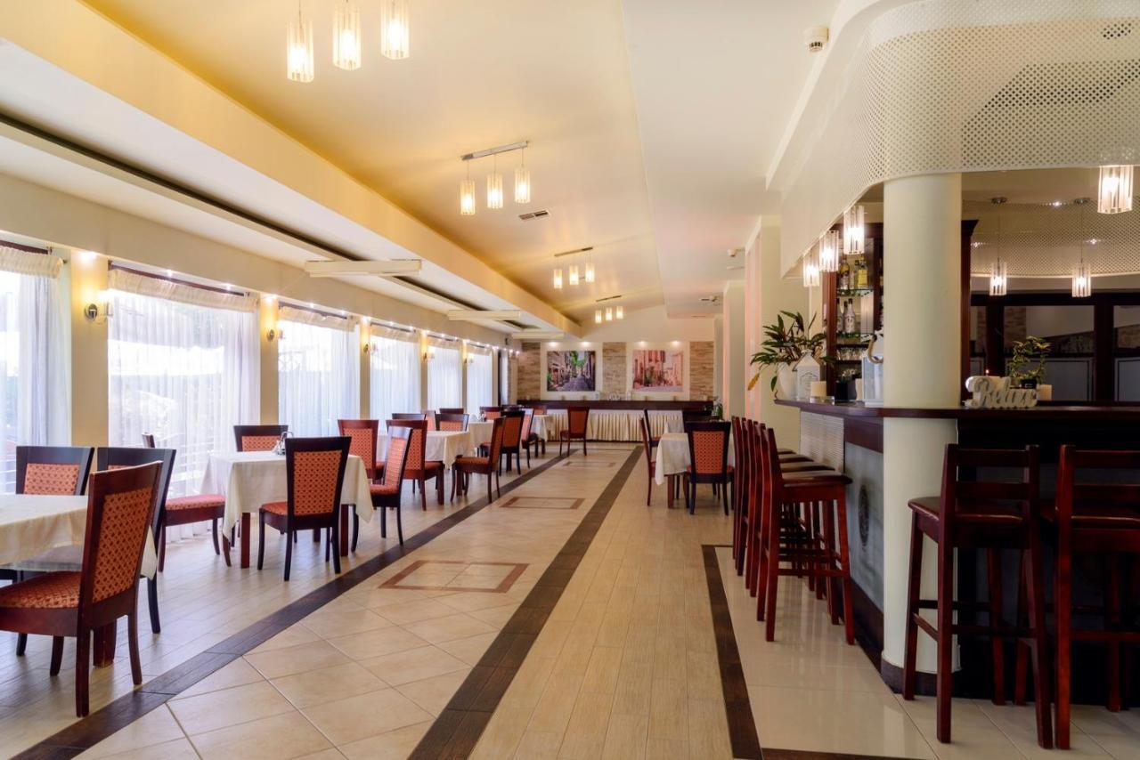 Hotel Relax Kęty Eksteriør bilde