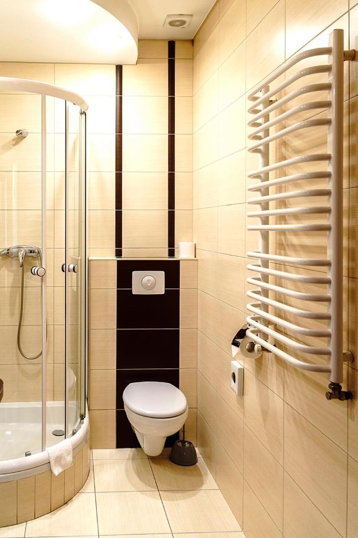 Hotel Relax Kęty Eksteriør bilde