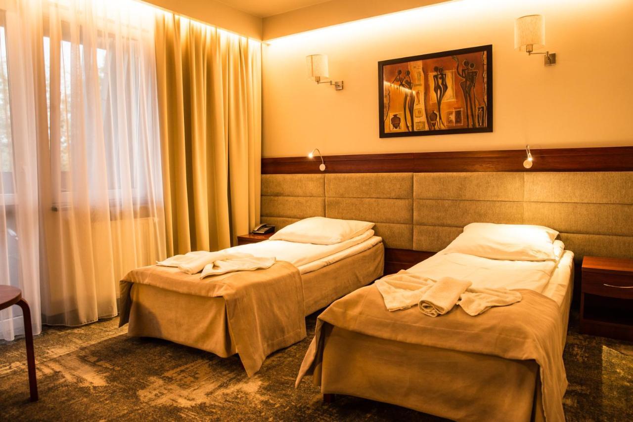 Hotel Relax Kęty Eksteriør bilde